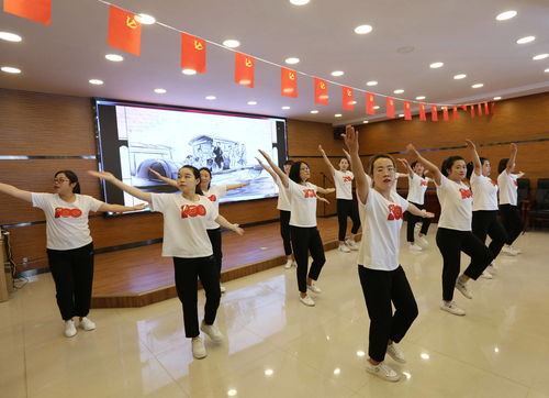 平顺县委非公经济组织和社会组织举办庆祝建党百年文艺汇演
